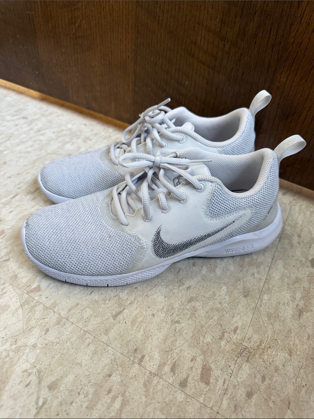 Nike Women’s White/Light Gray Athletic Sneakers